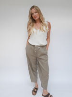 Linen Barrel Joggers Mocha