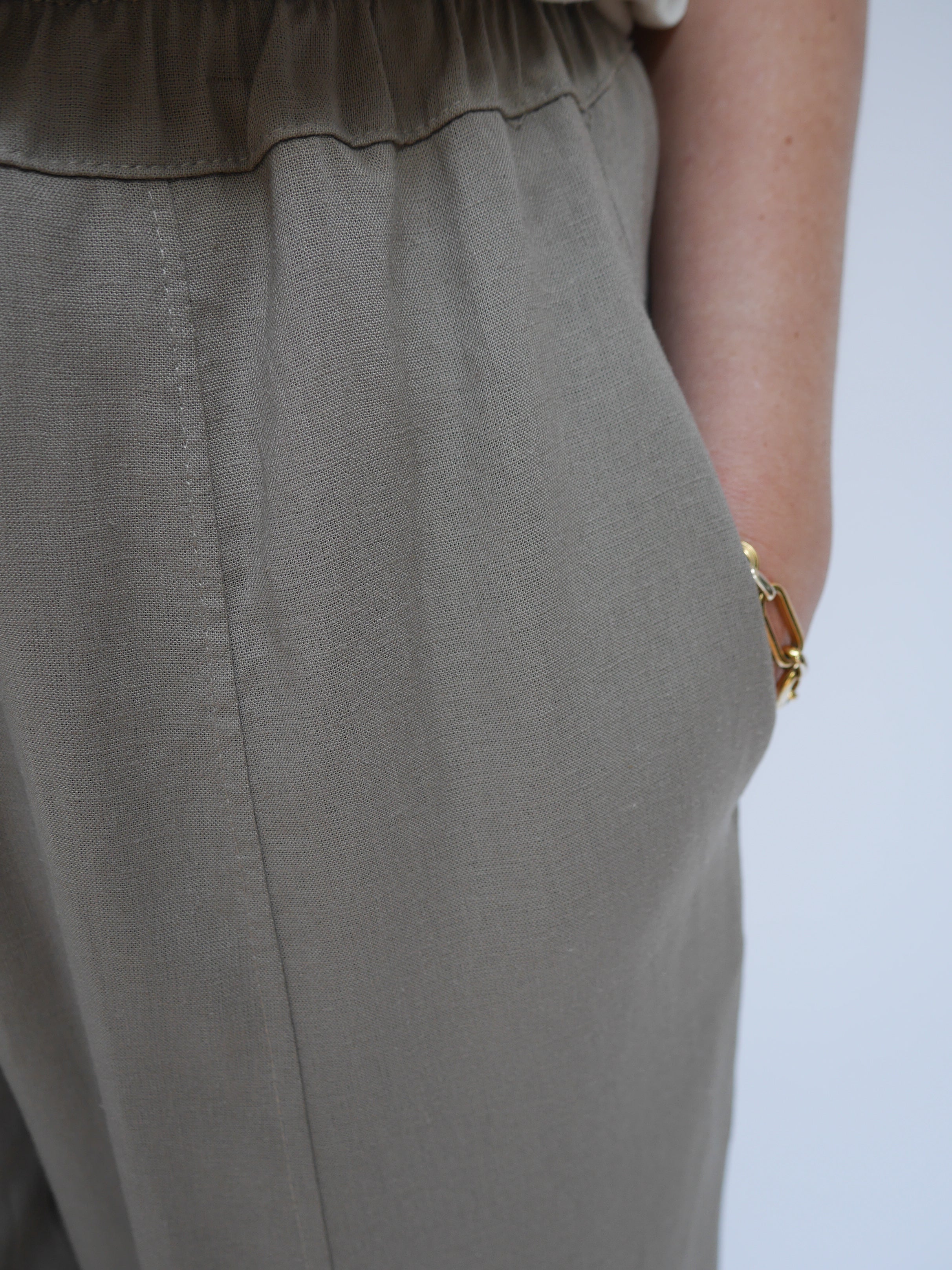 Linen Barrel Joggers Mocha