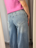 Melly & Co Wide Leg Jeans