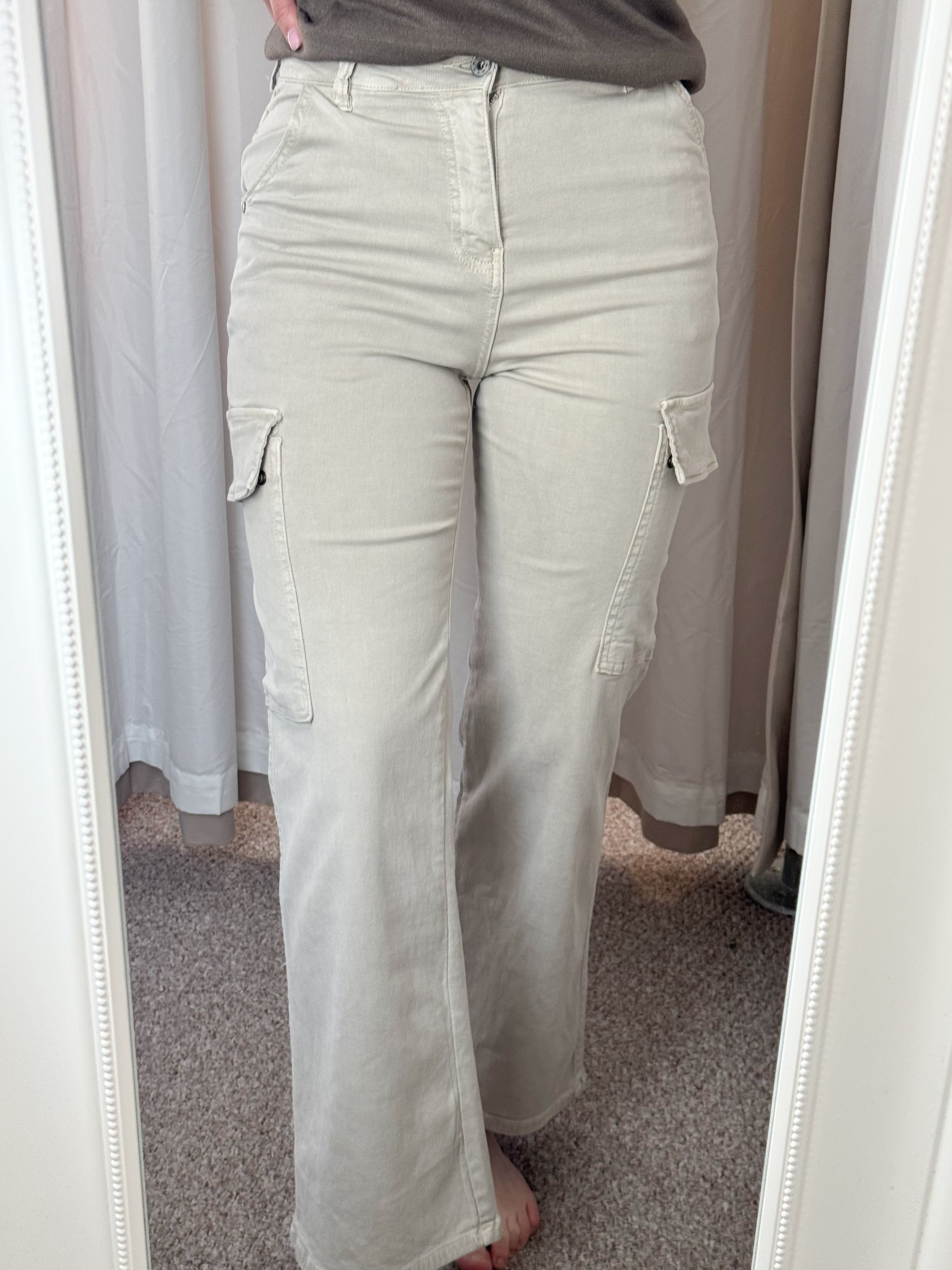 Melly & Co Beige Cargo Jeans