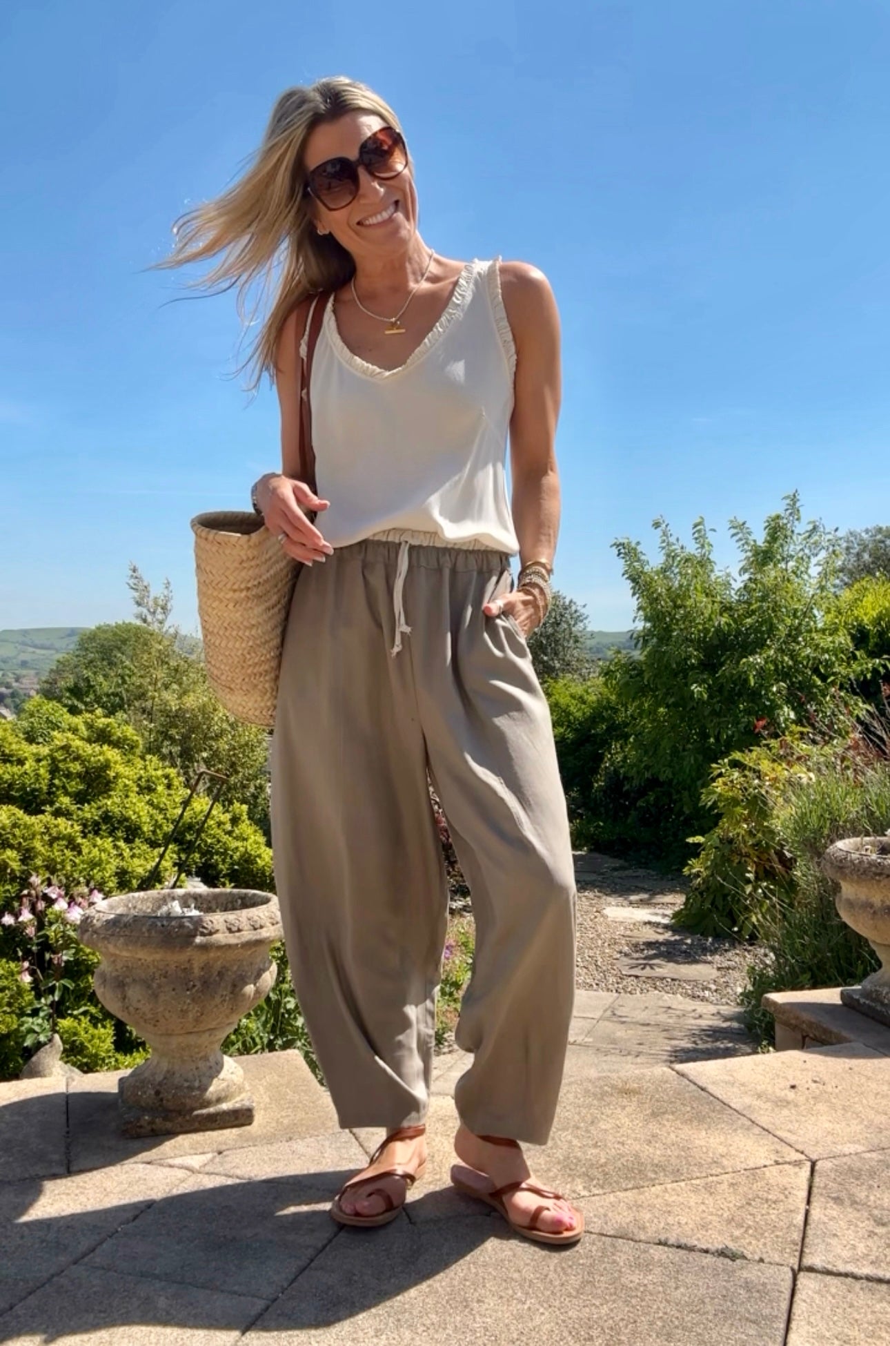 Linen Barrel Joggers Mocha