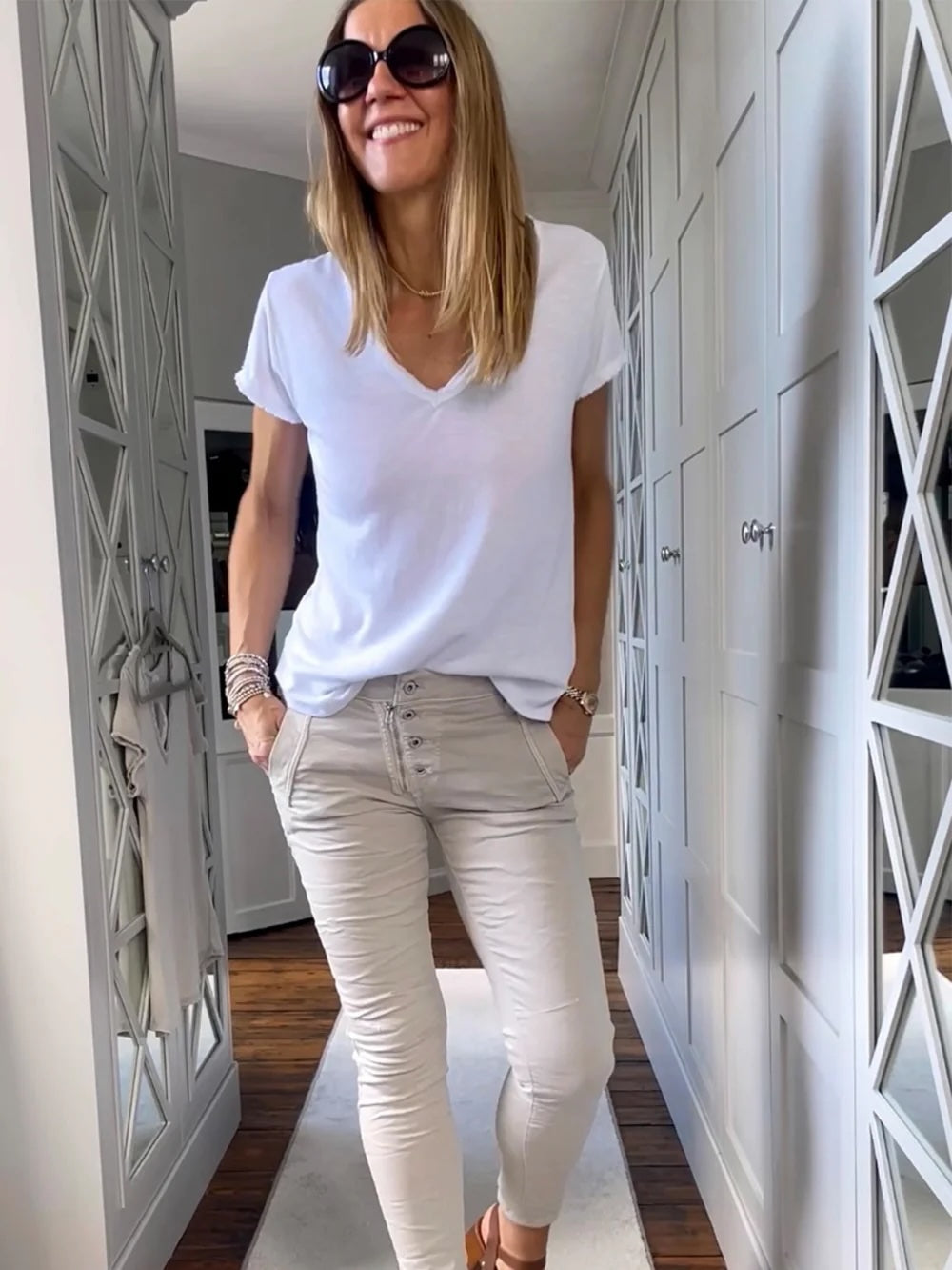 Melly & Co Stone 4 Button Hole Detail Jeans