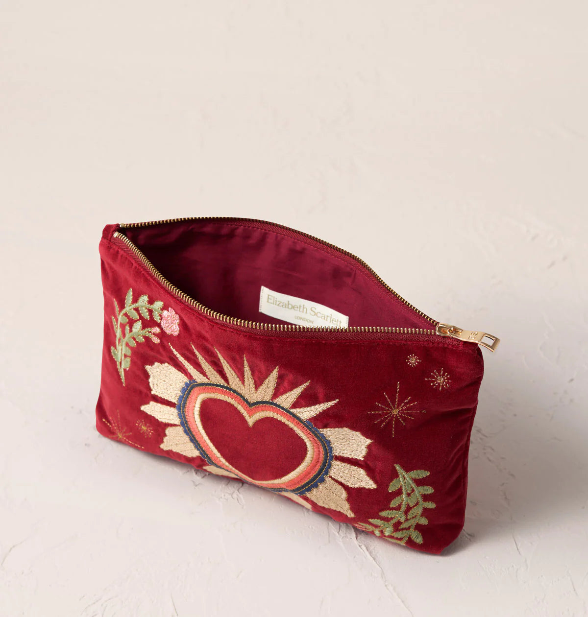 Elizabeth Scarlett Enchanted Heart Everyday Pouch