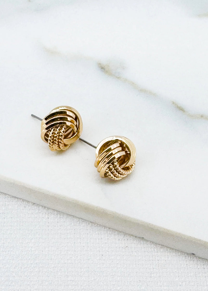 Gold knot stud earring