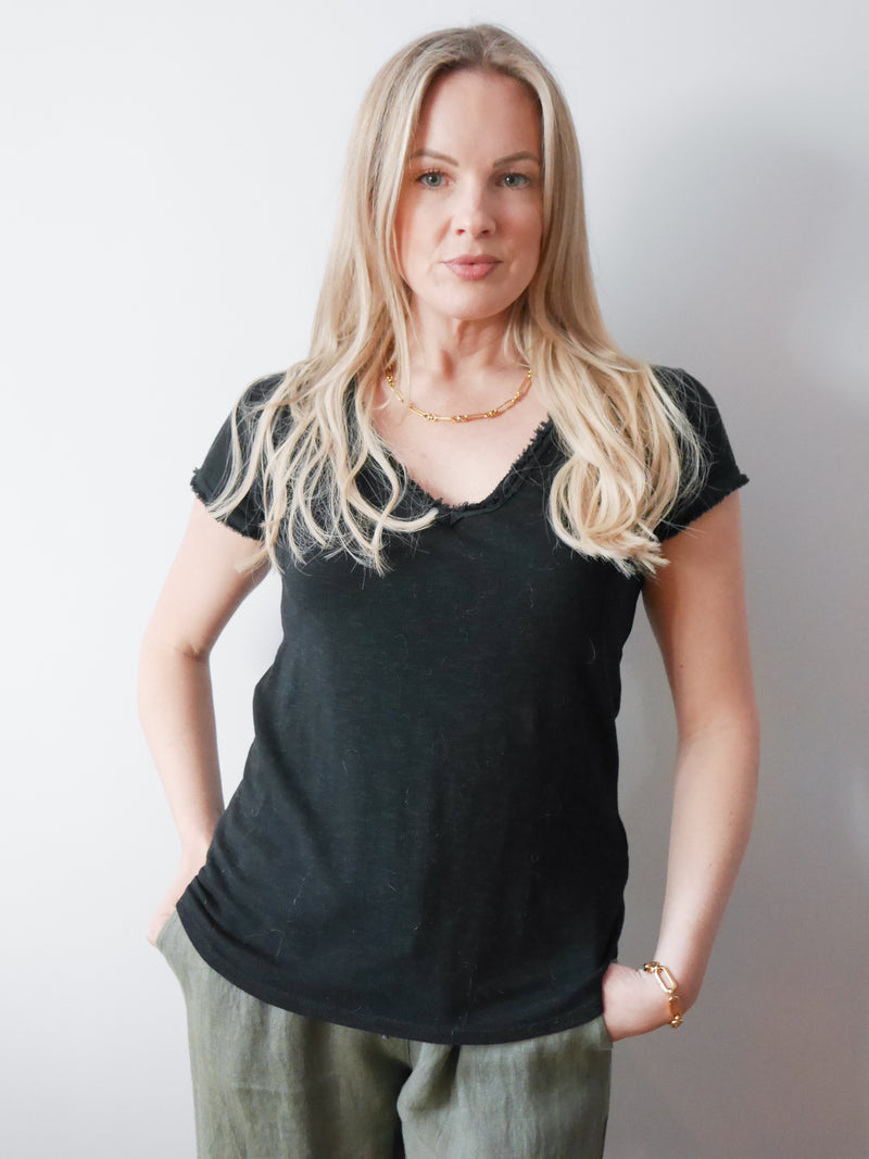 Amy Tee Black