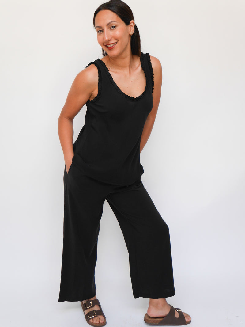 Bella Vest Black