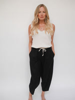 Linen Barrel Joggers Black