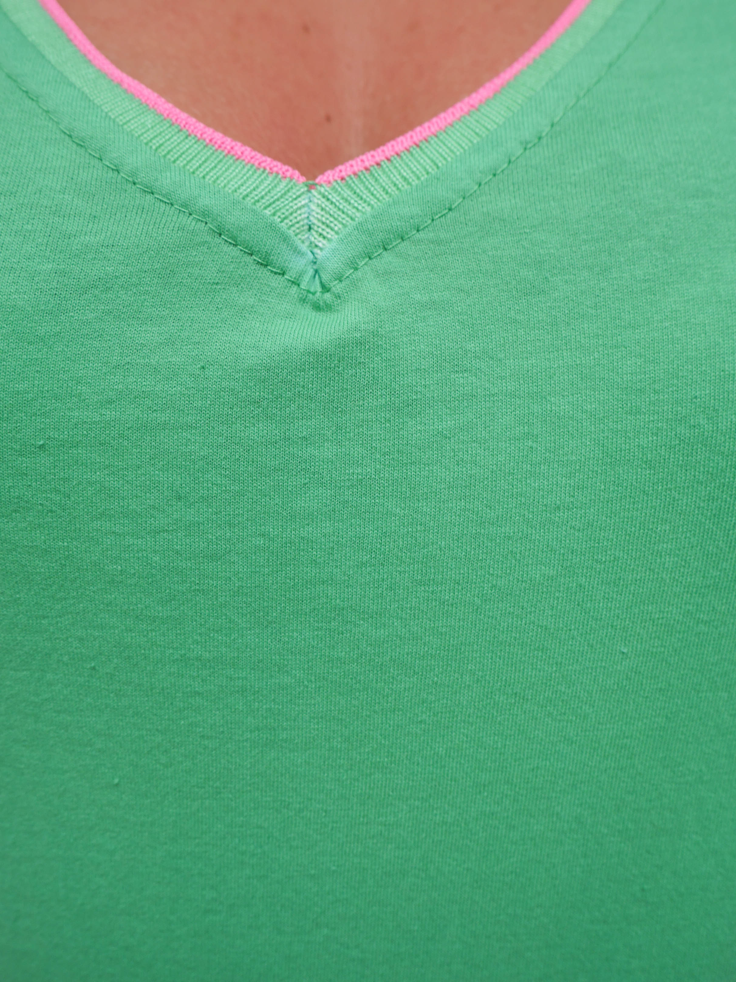 Skye Tee Emerald