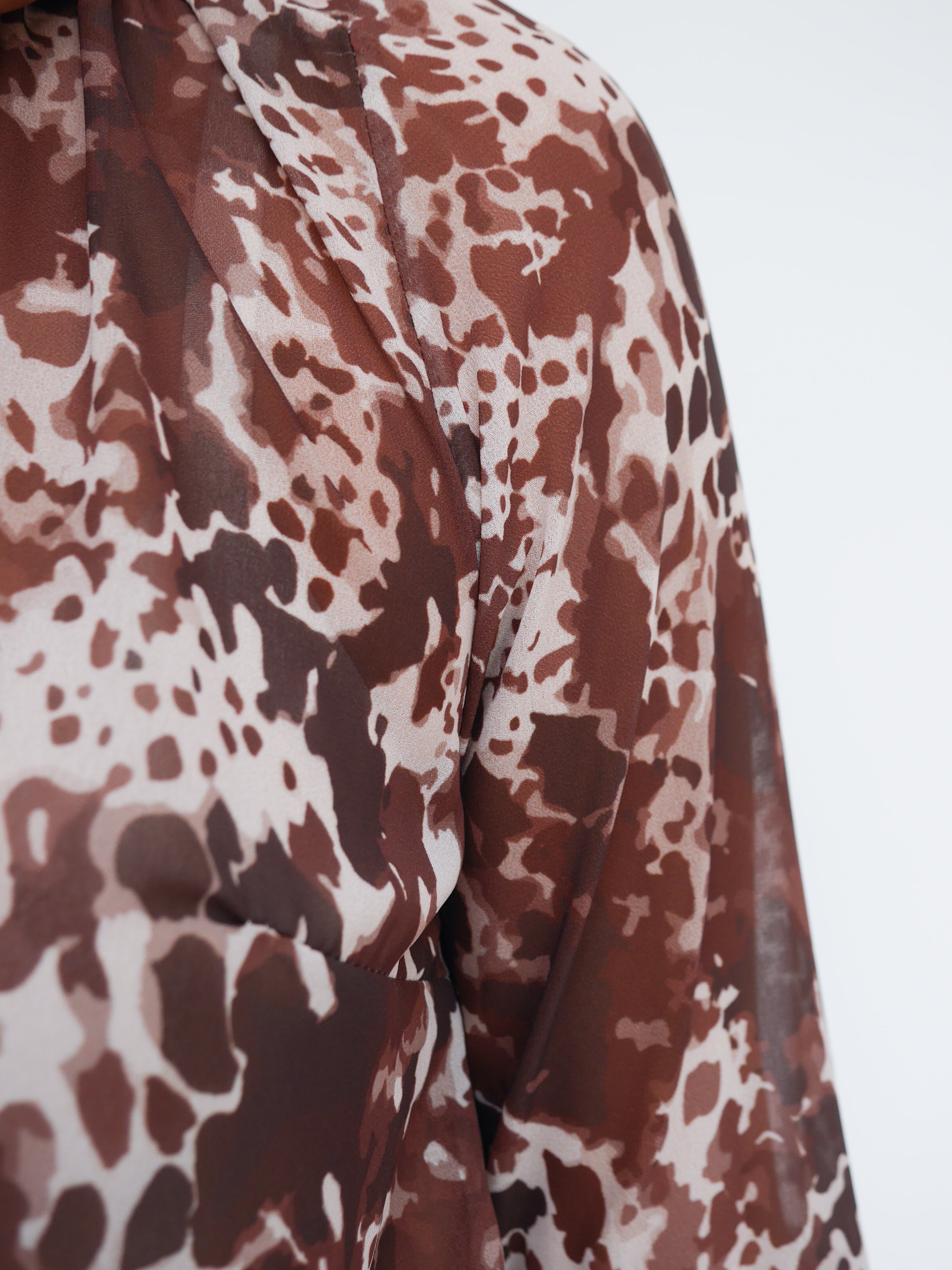 Anika Blouse Chocolate