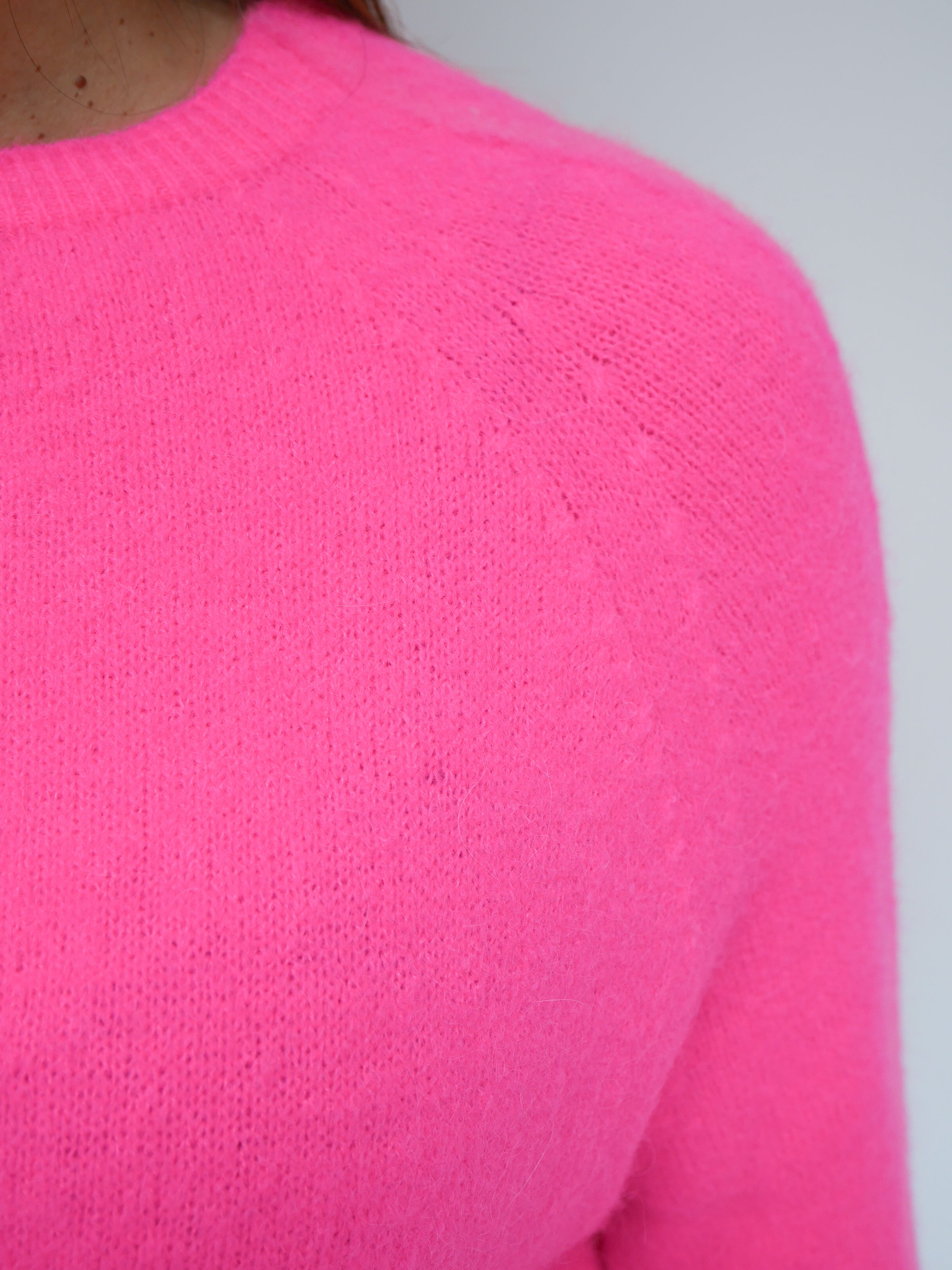 Maddie Alpaca Knit Neon Pink