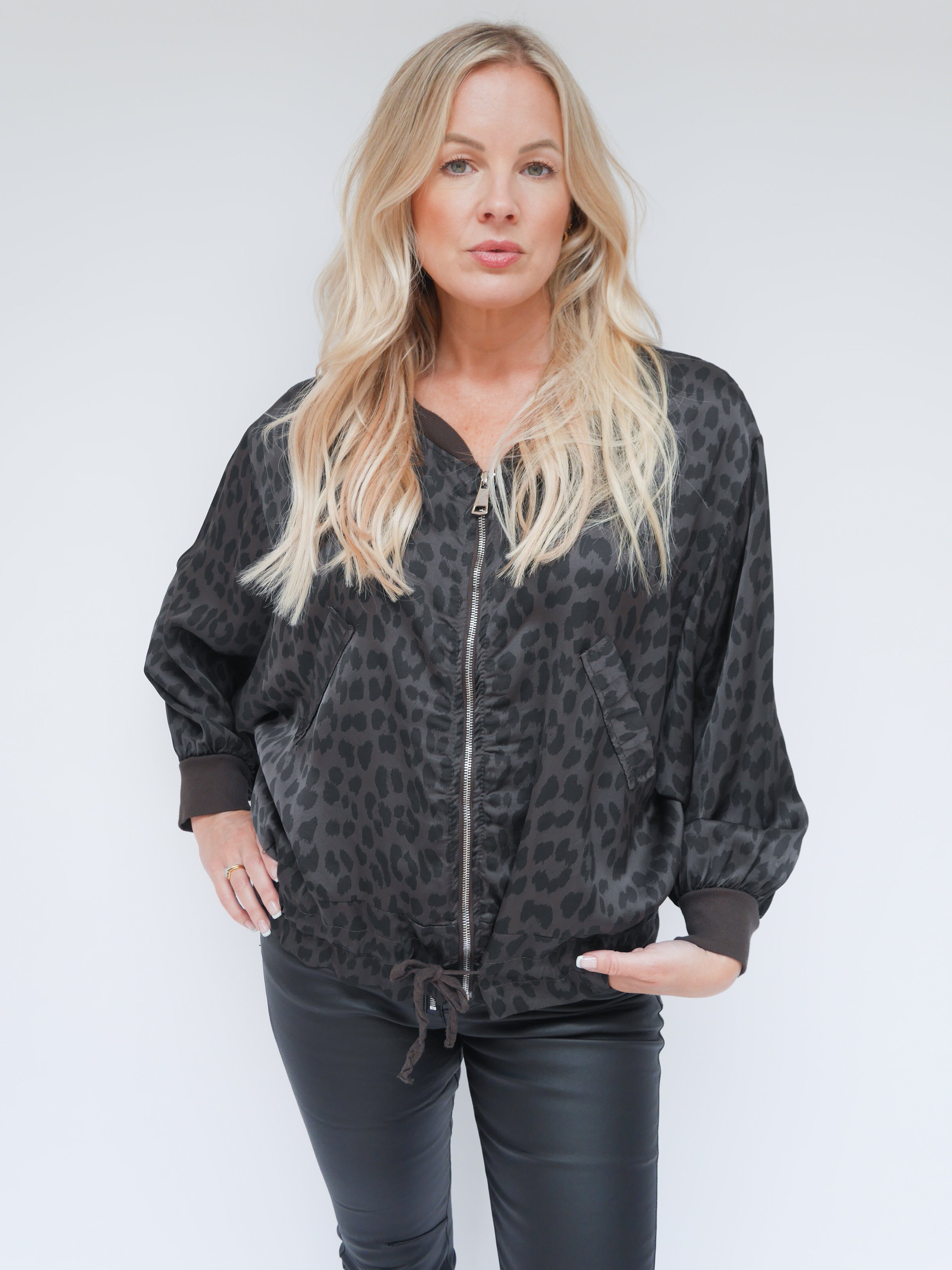 Demi Silk Leopard Bomber Chocolate