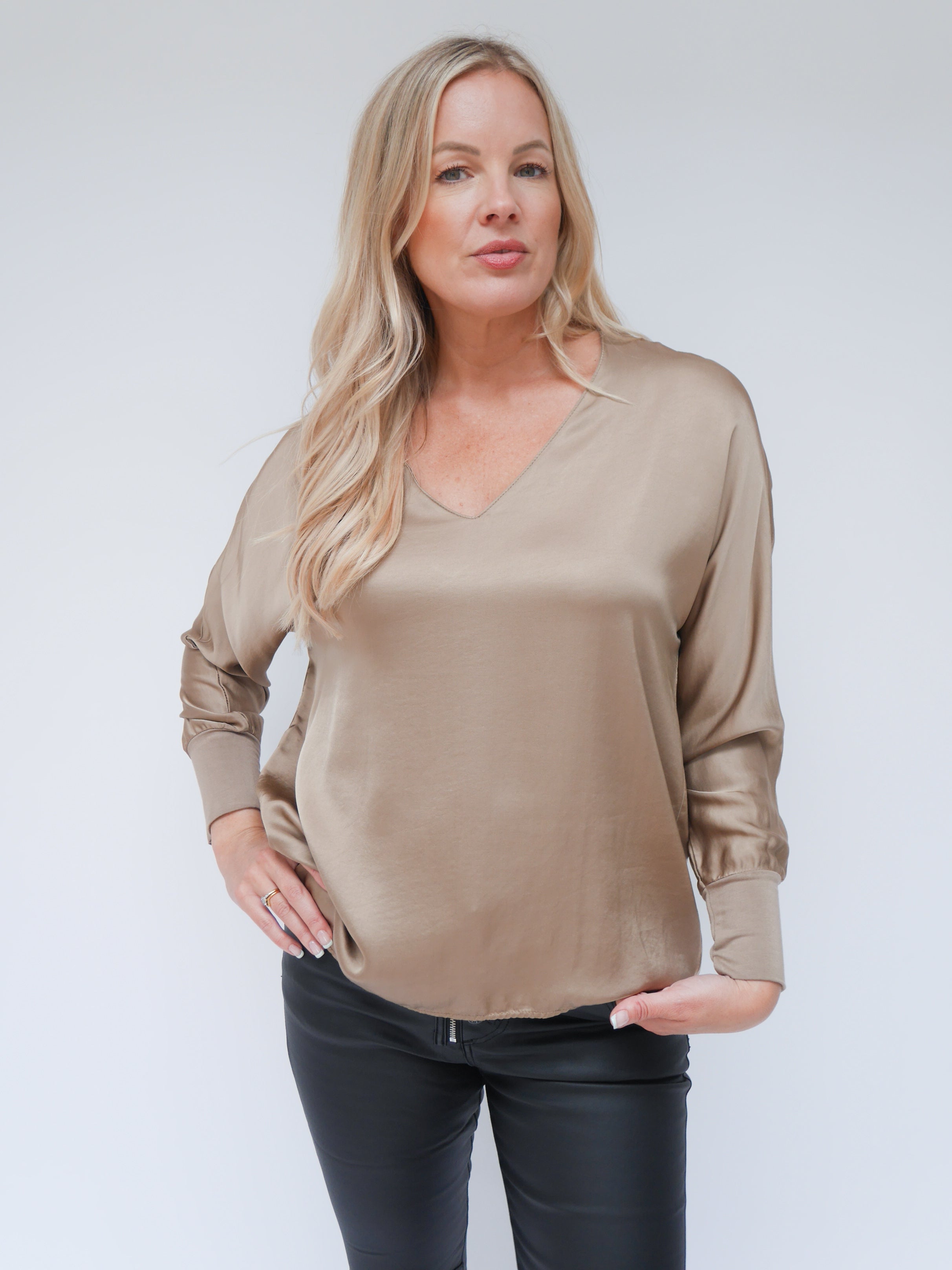 Leonie Blouse Camel