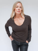Amy Long Sleeve Tee Chocolate