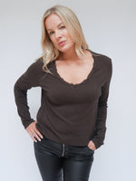 Amy Long Sleeve Tee Chocolate