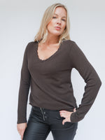Amy Long Sleeve Tee Chocolate