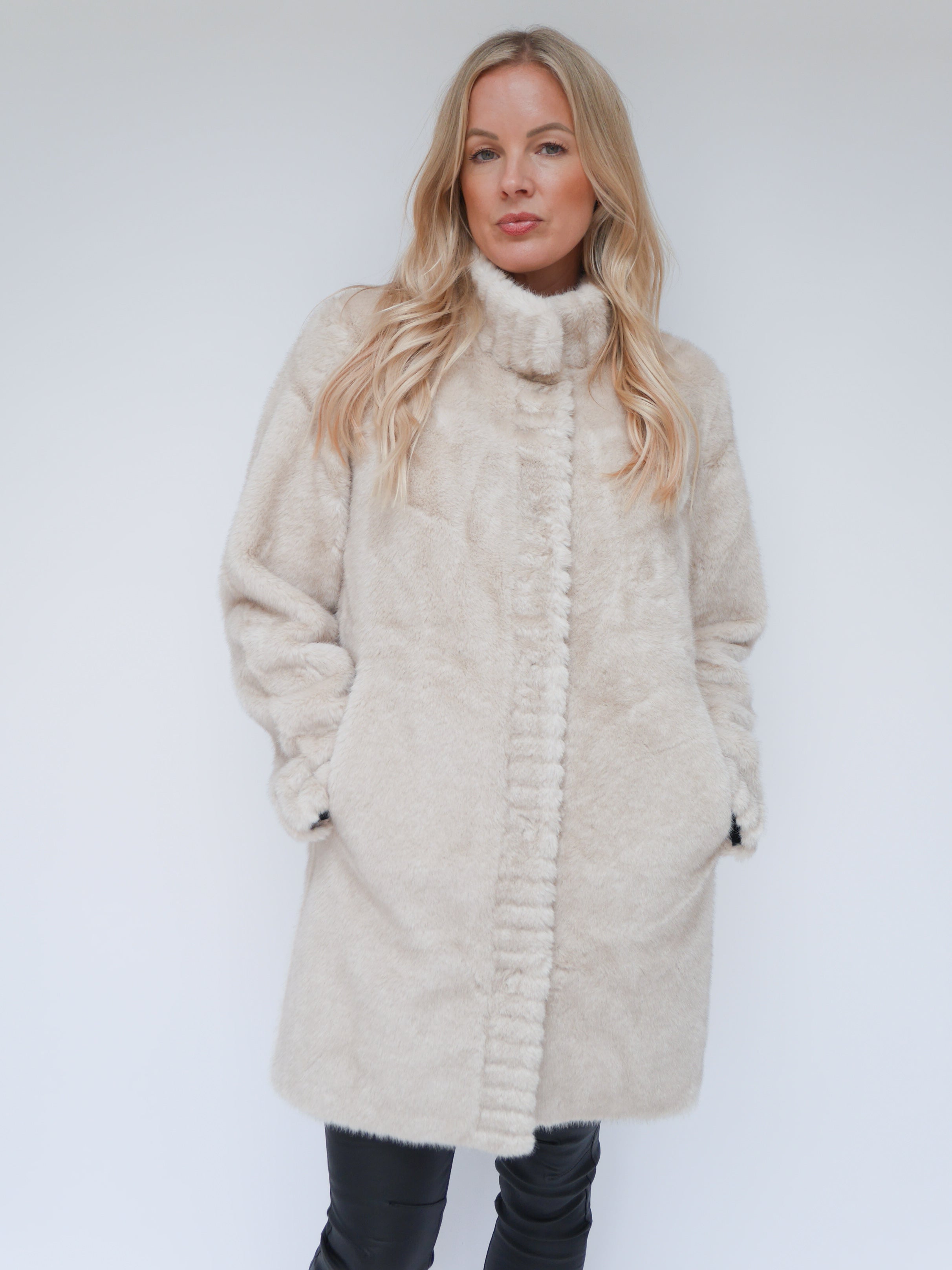 Camilla Faux Fur Coat Oatmeal