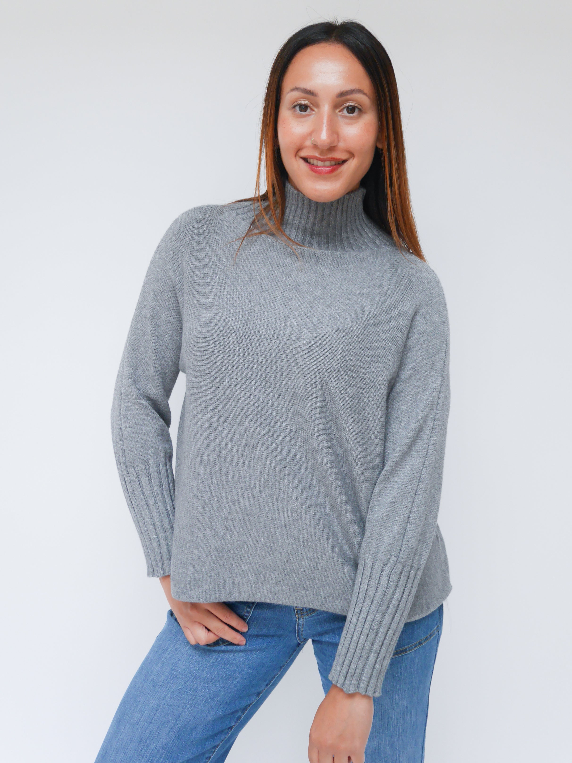 Amara Knit Grey