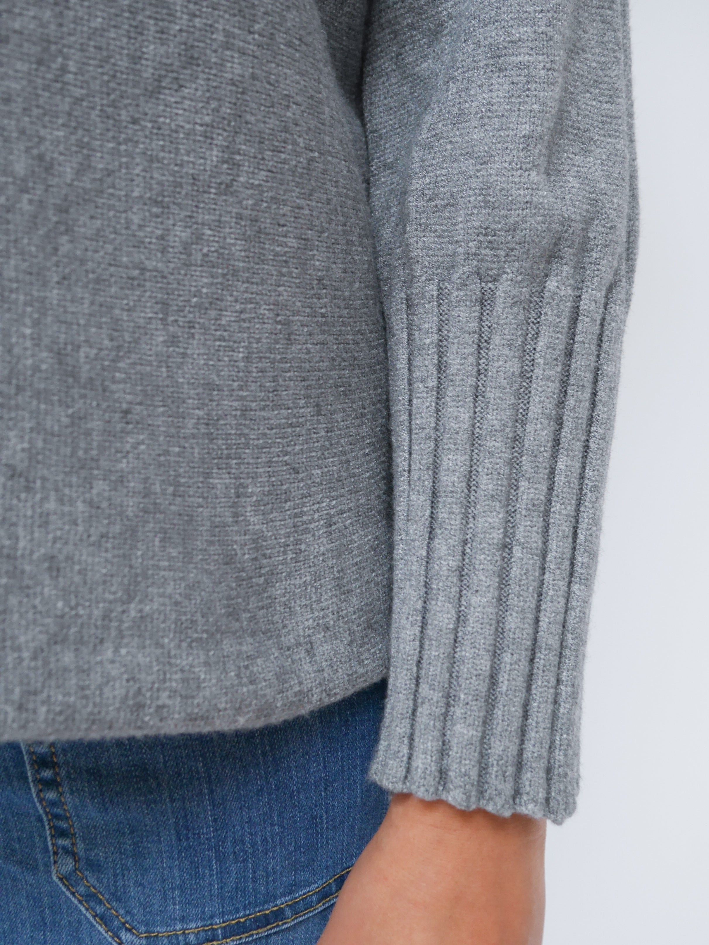 Amara Knit Grey