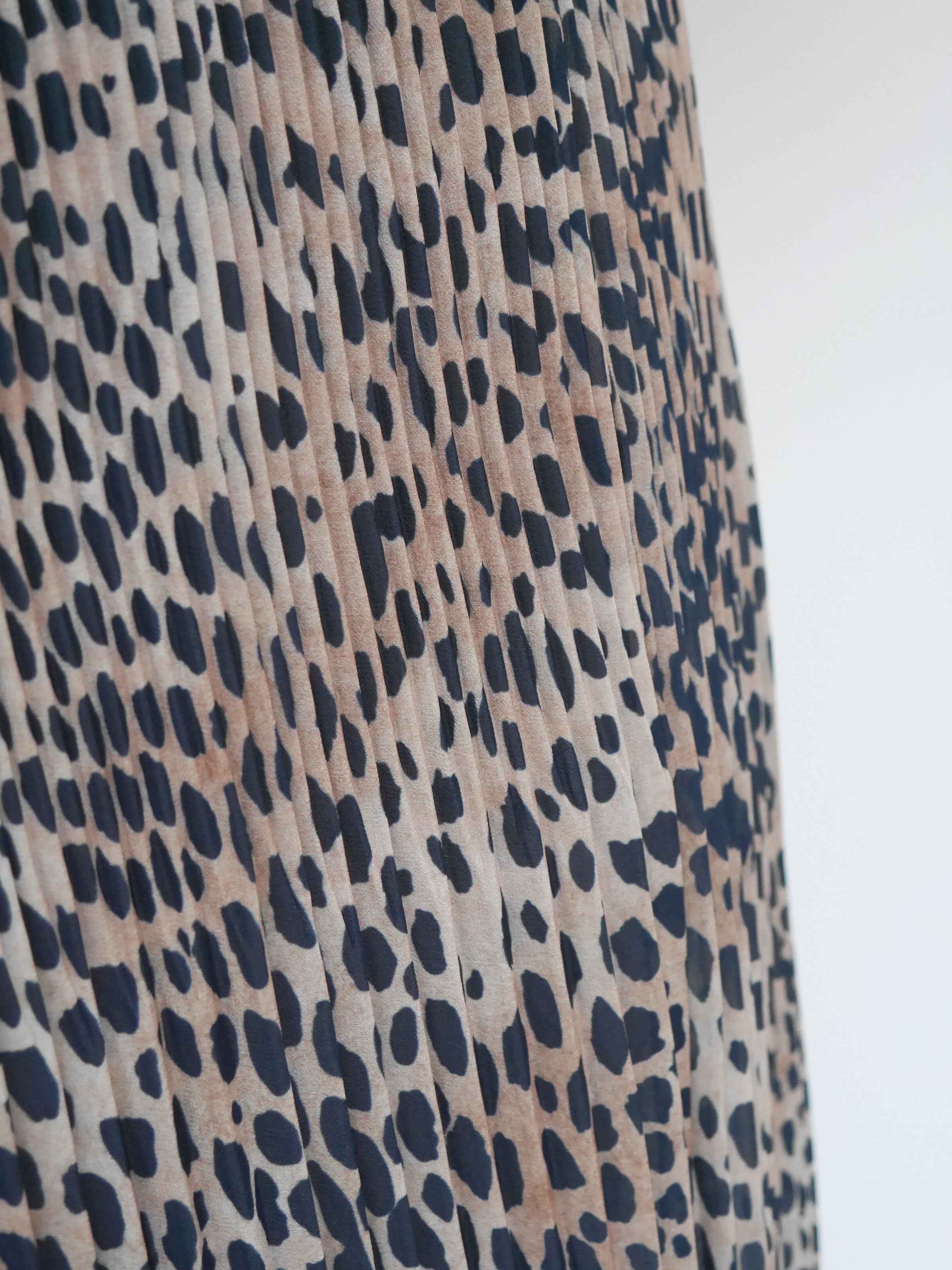 Gabrielle Skirt Navy & Camel