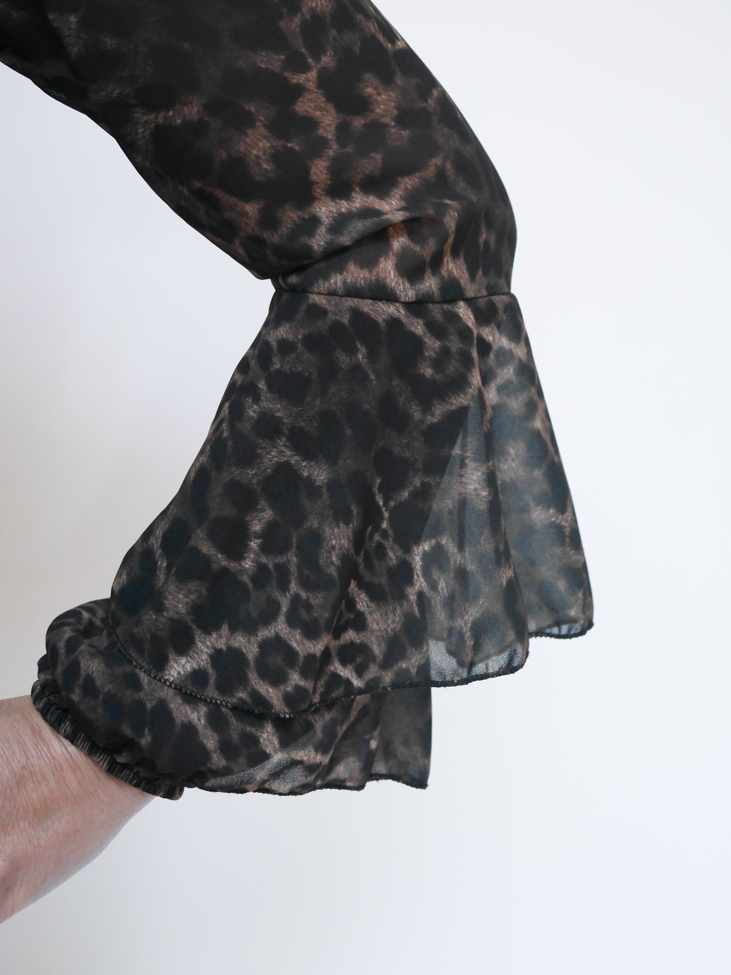 Anika Blouse Camel Leopard