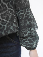 Anika Blouse Khaki Leopard