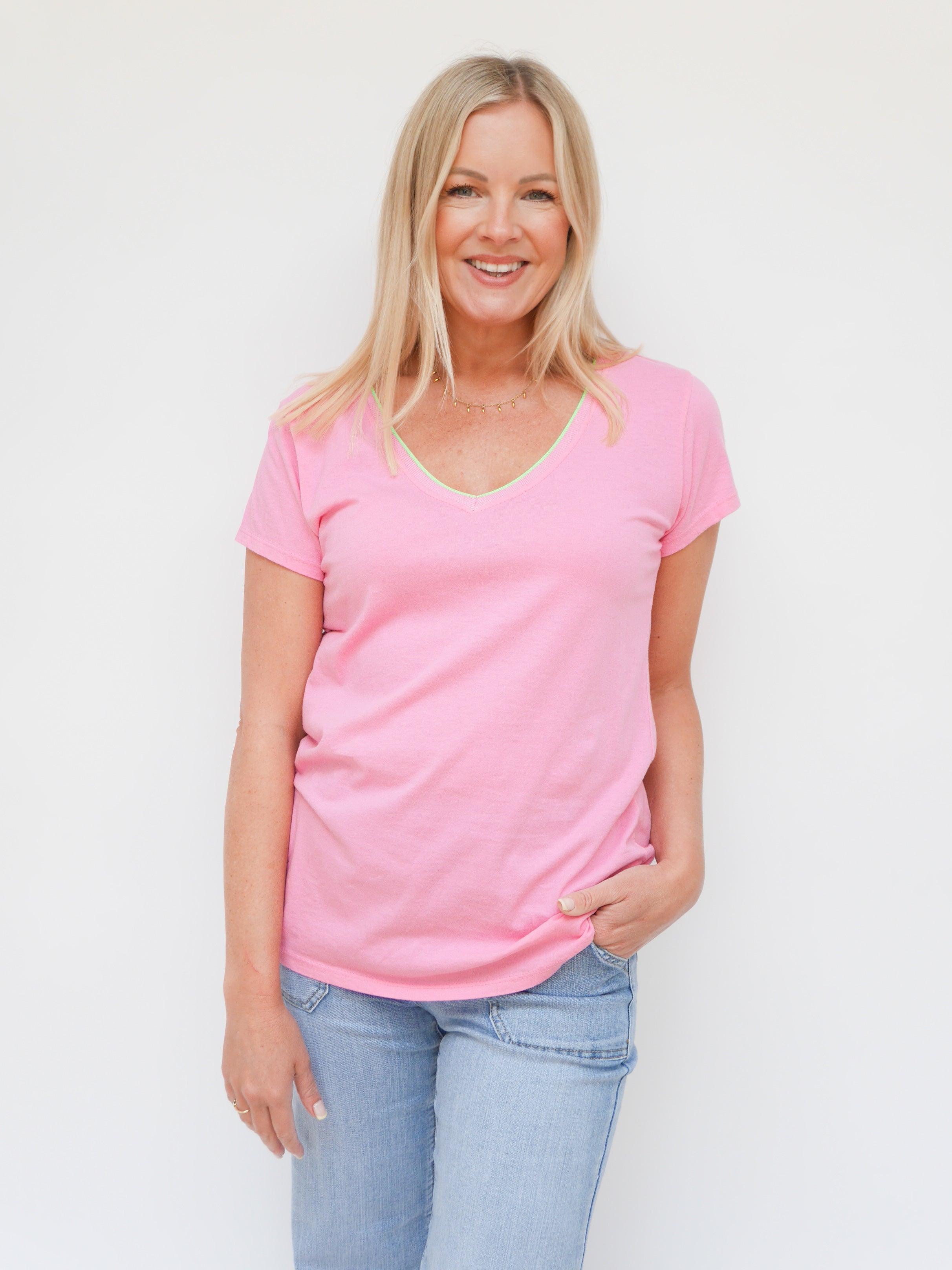 Skye Tee Fuchsia