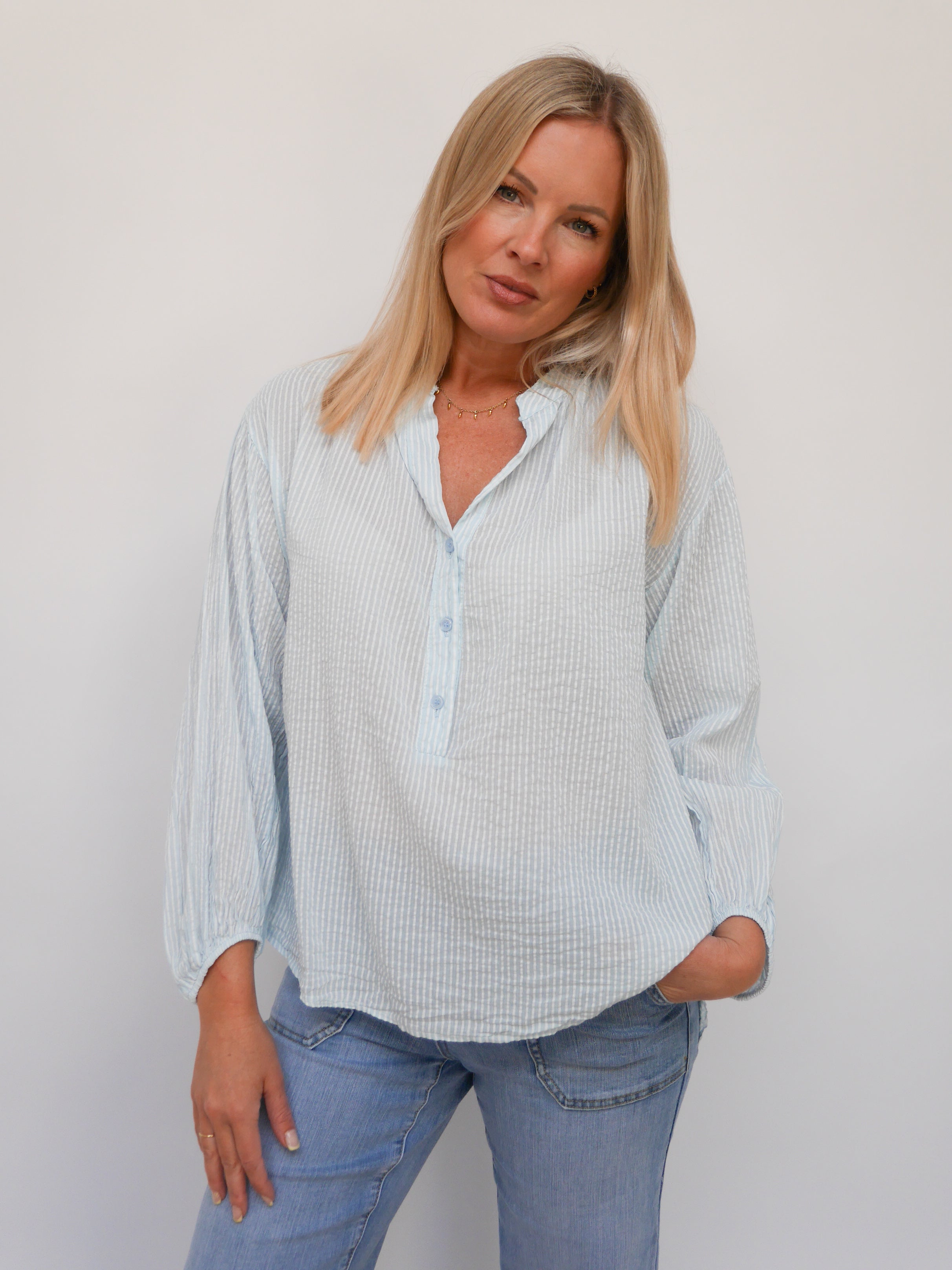 Holly Blouse Baby Blue
