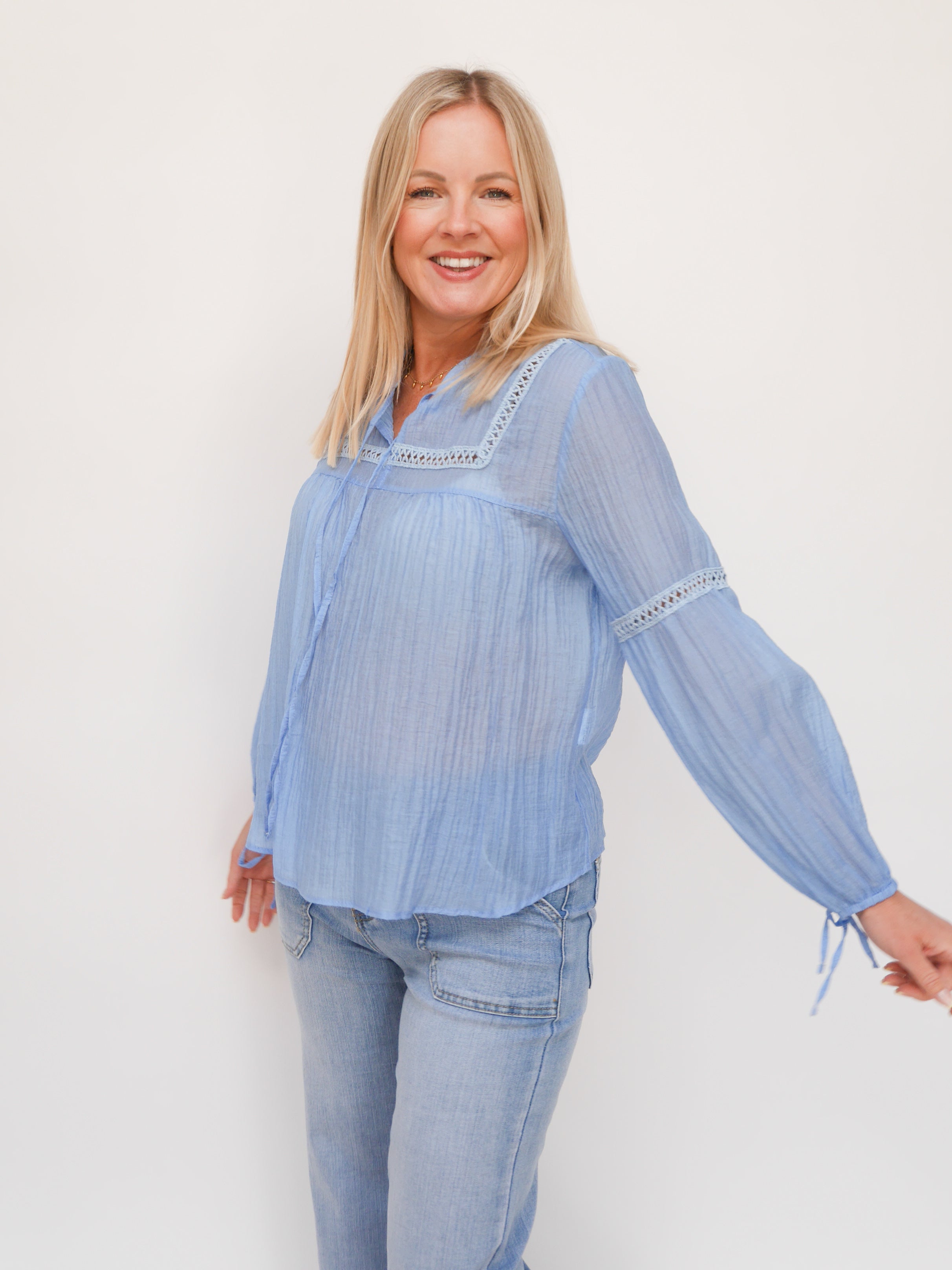 Abigail Blouse French Blue