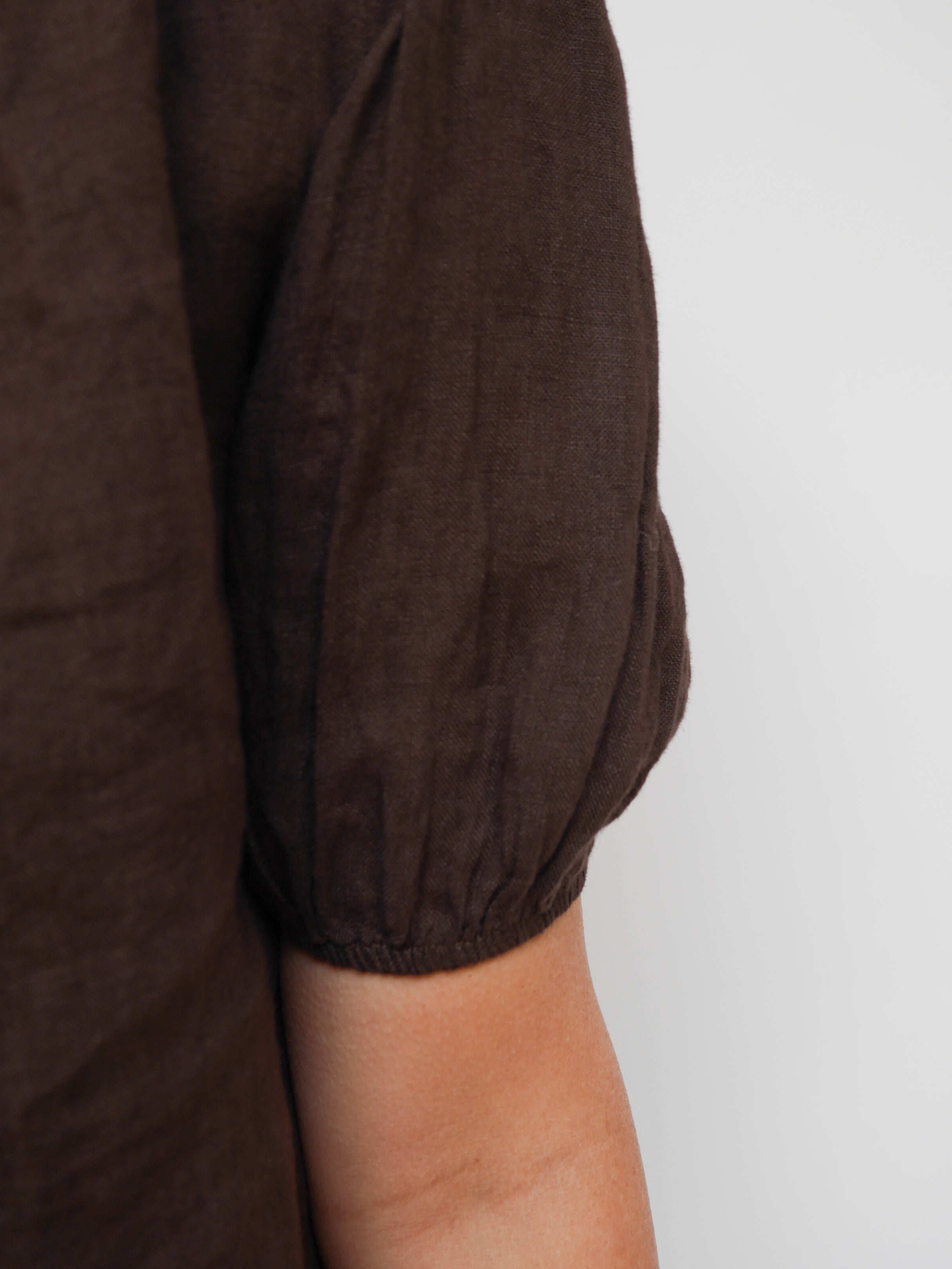Amanda Linen Blouse Chocolate