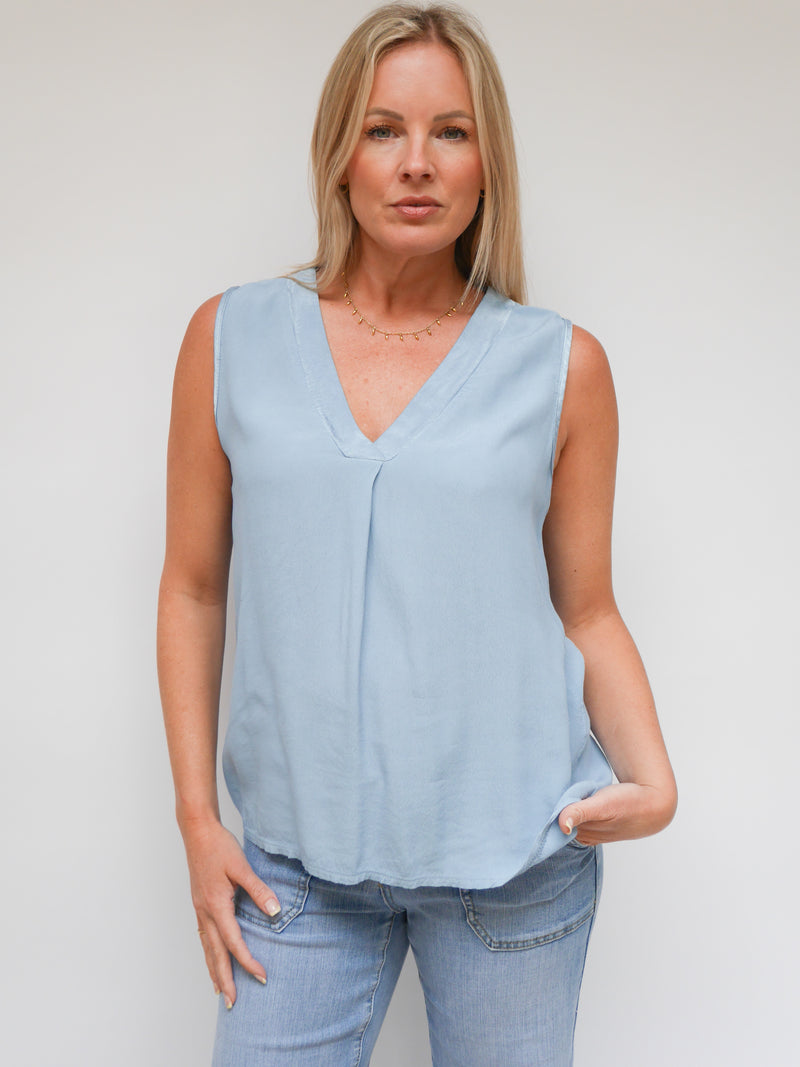 Keira Blouse Baby Blue