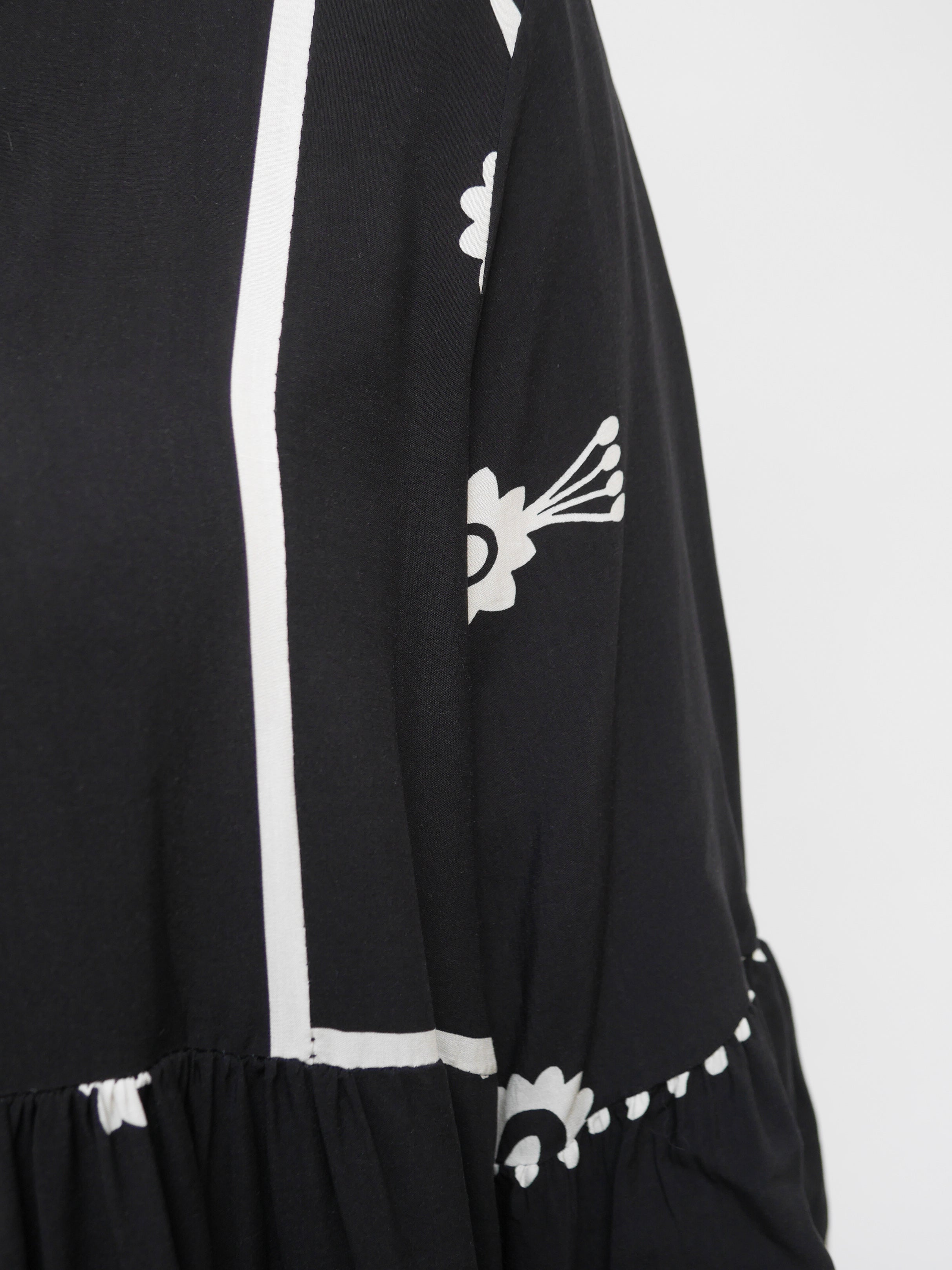 Victoria Dress Black & Ecru