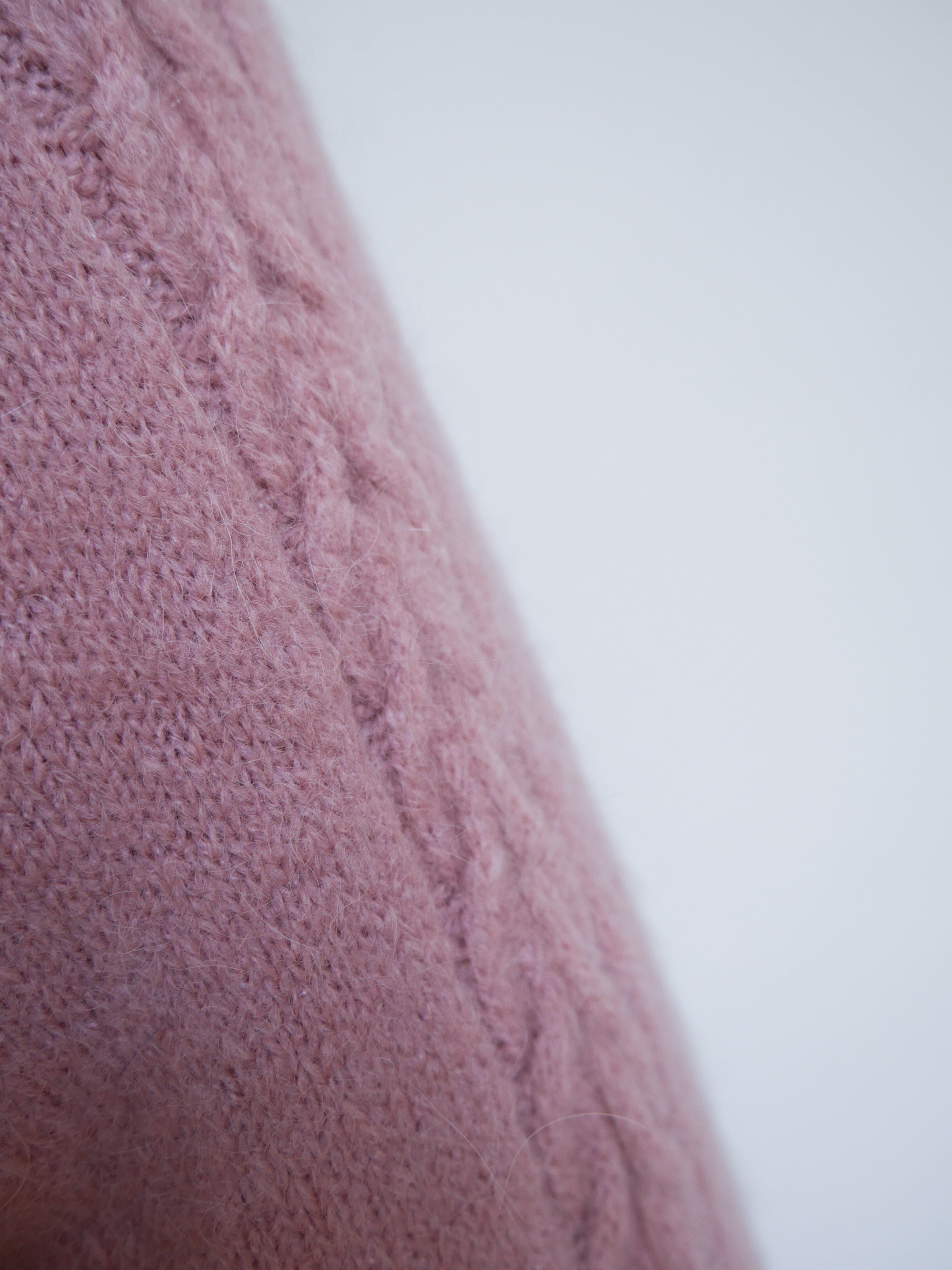 Faye Knit Rose
