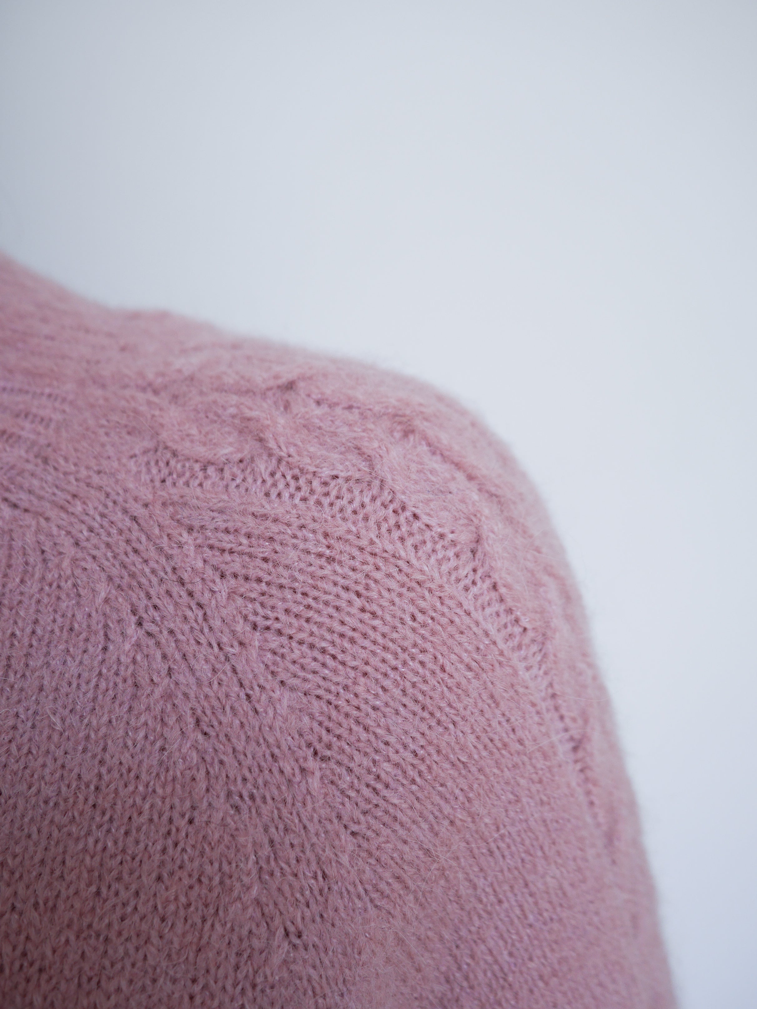 Faye Knit Rose