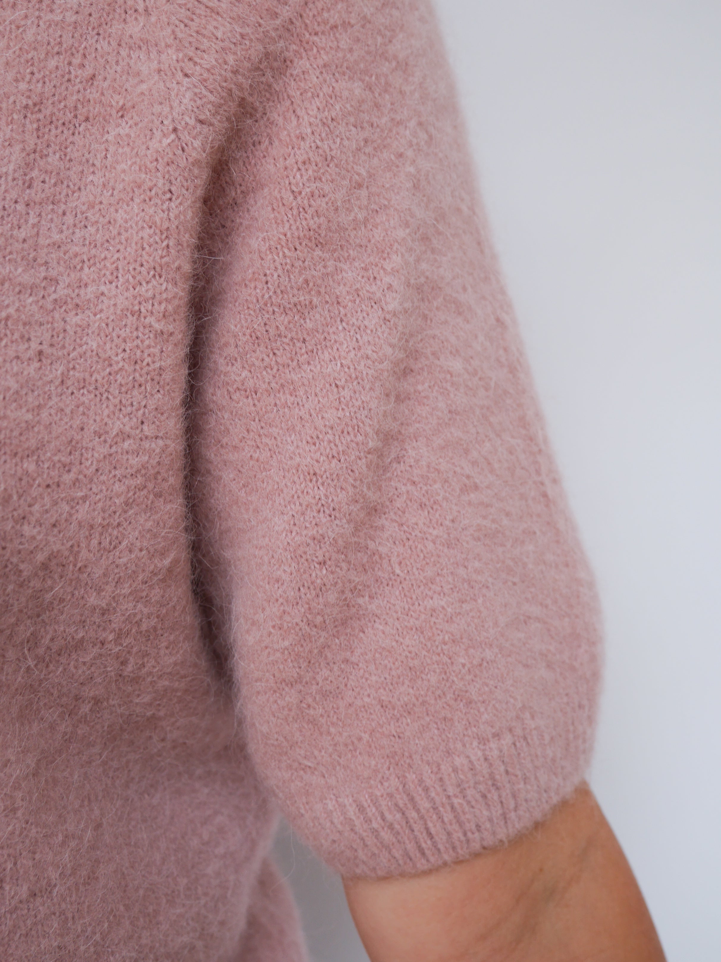 Nina Knit Rose