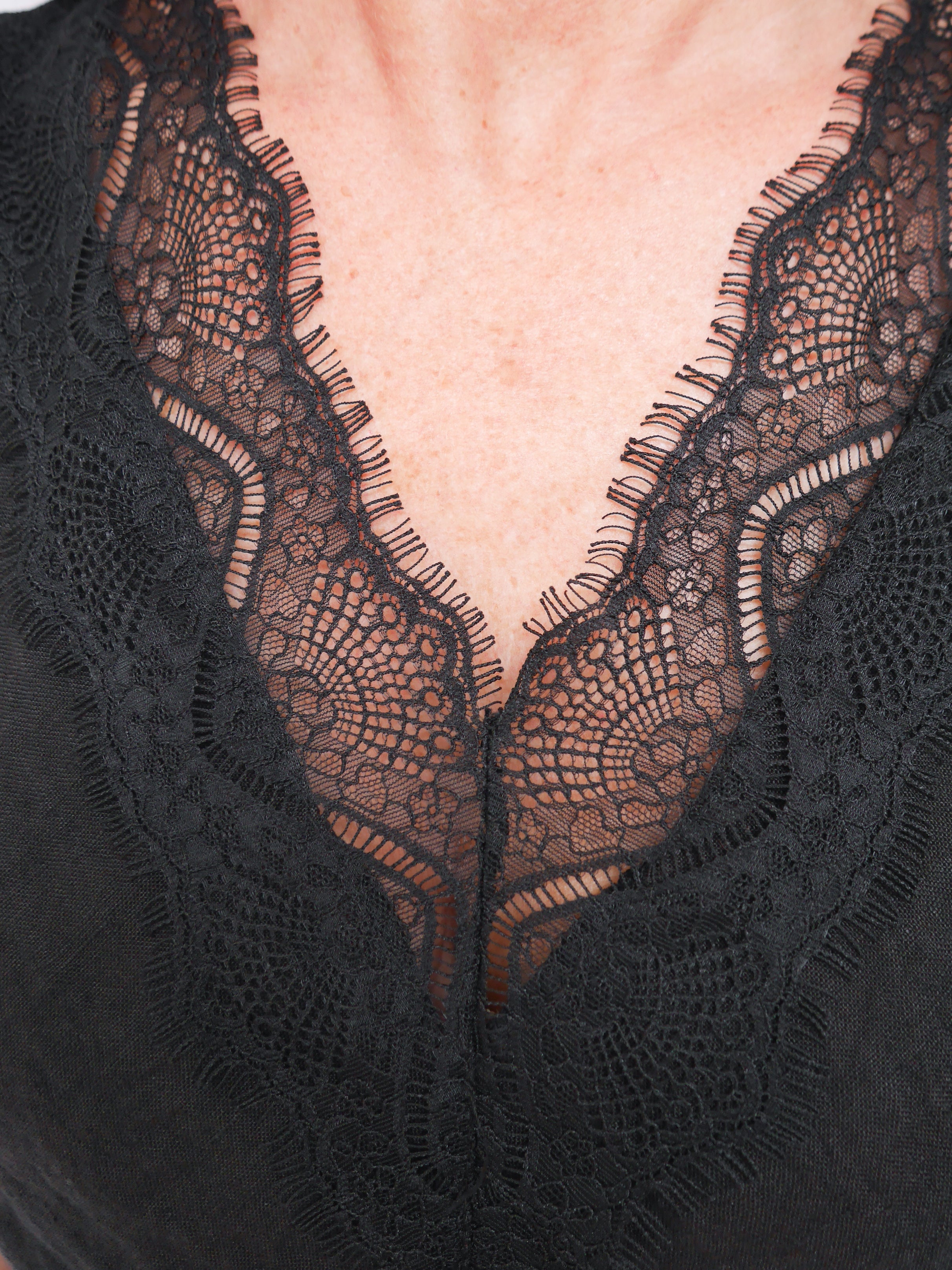 Amalee Linen Top Black
