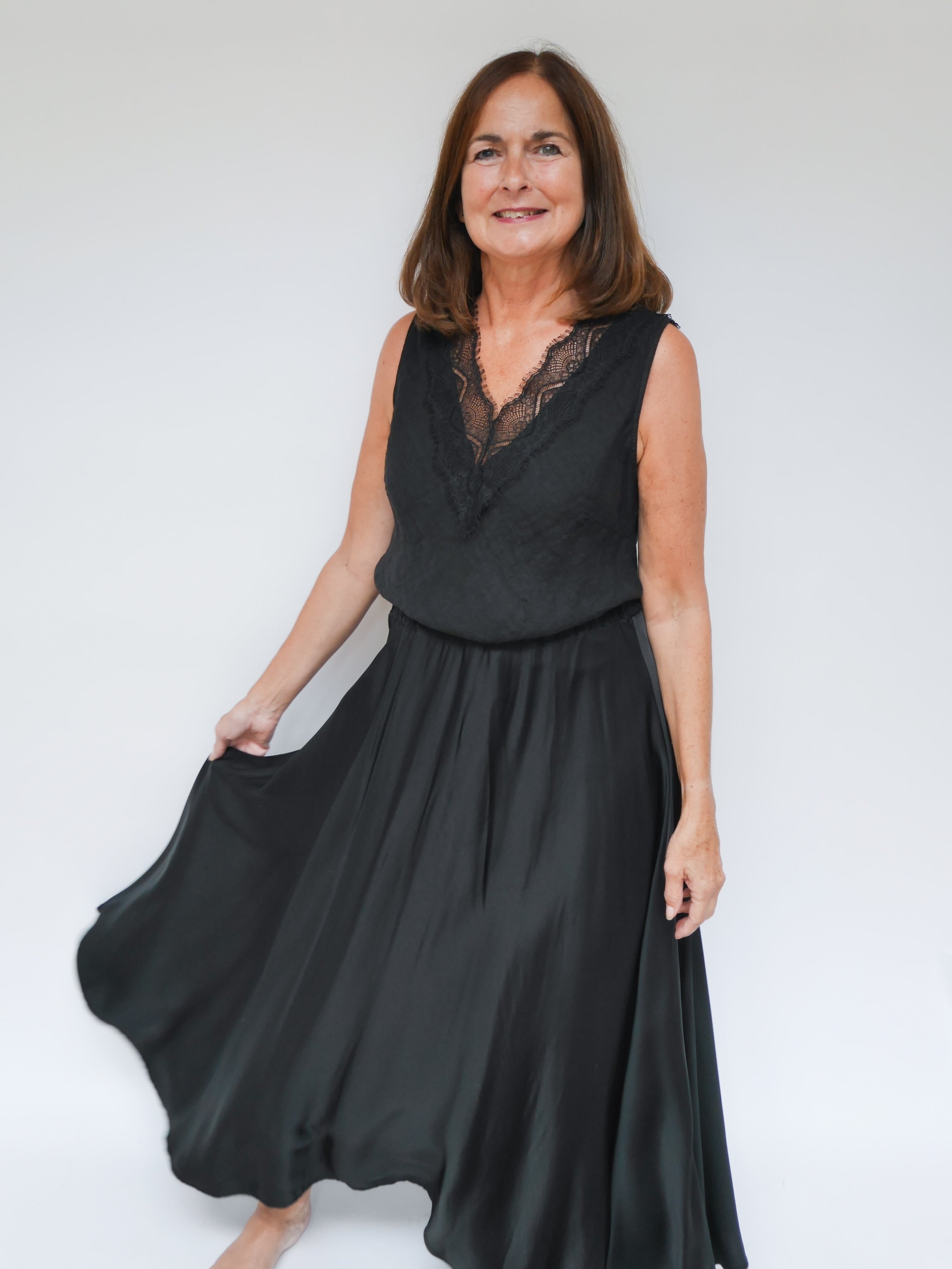 Polly Satin Skirt Black