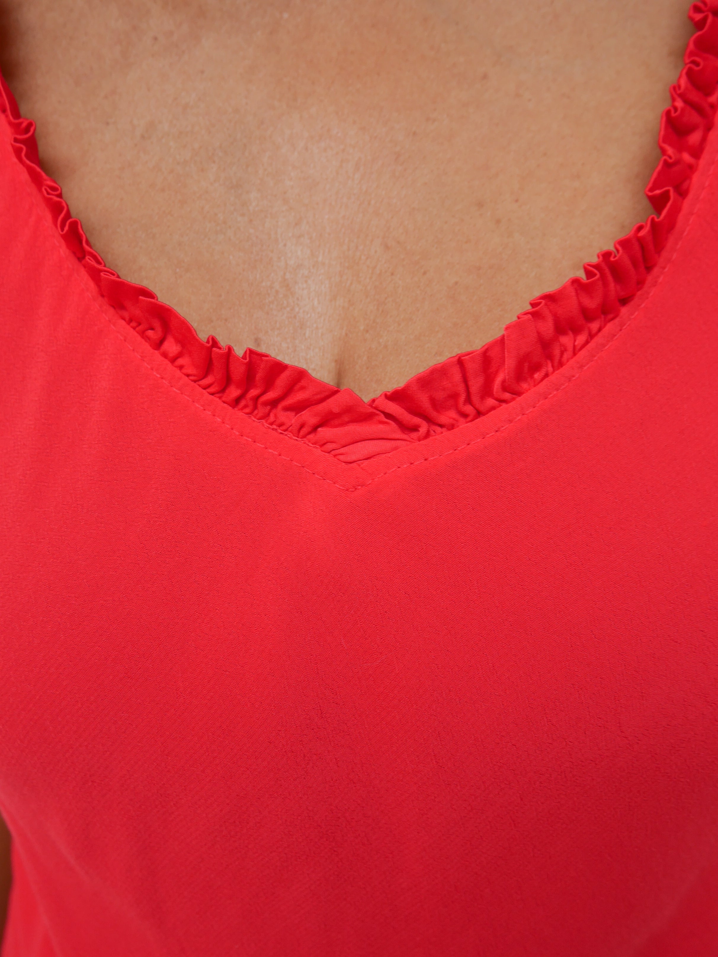 Bella Vest Red