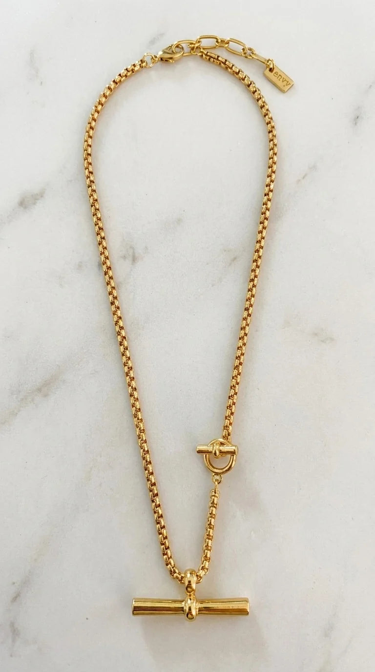 Gold necklace with double T-bar design