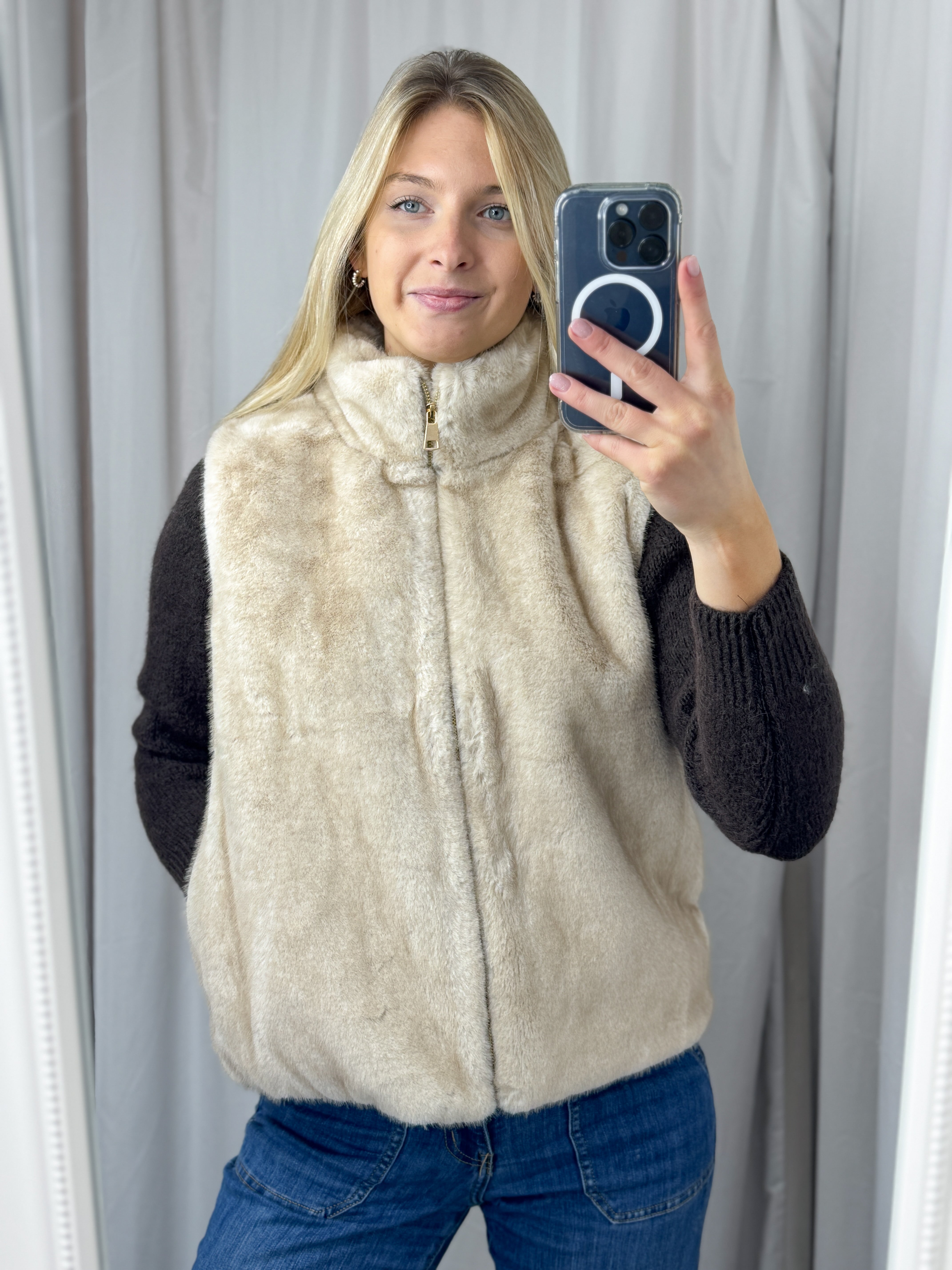 Arabella Gilet Beige