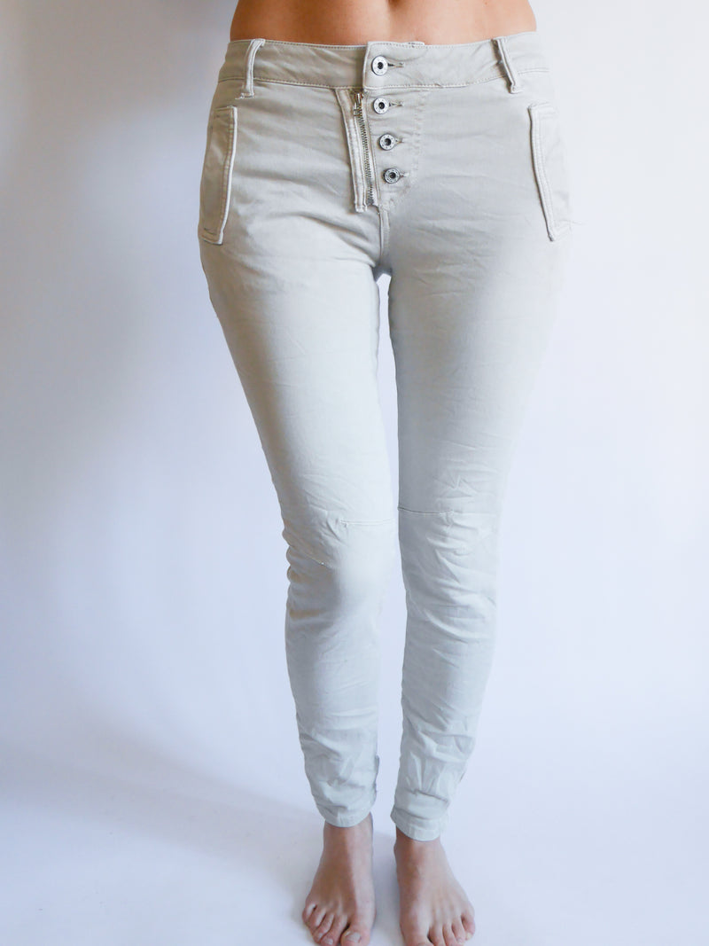 Melly & Co Stone 4 Button Hole Detail Jeans