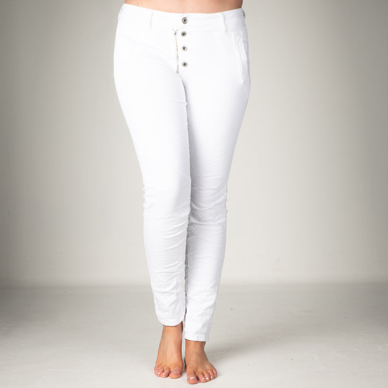 Melly & Co White 4 Button Hole Detail Jeans