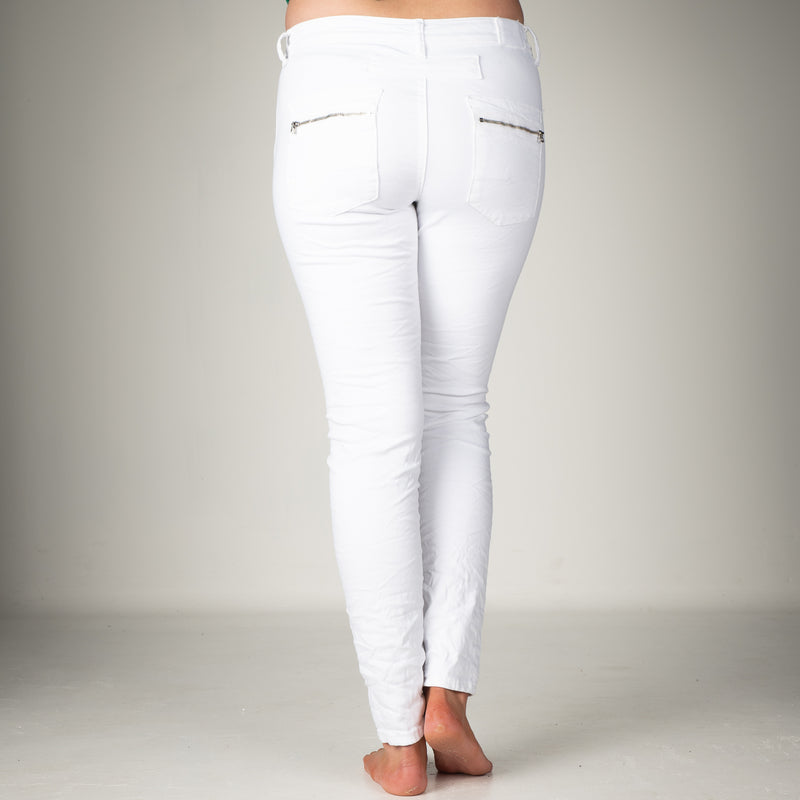 Melly & Co White 4 Button Hole Detail Jeans